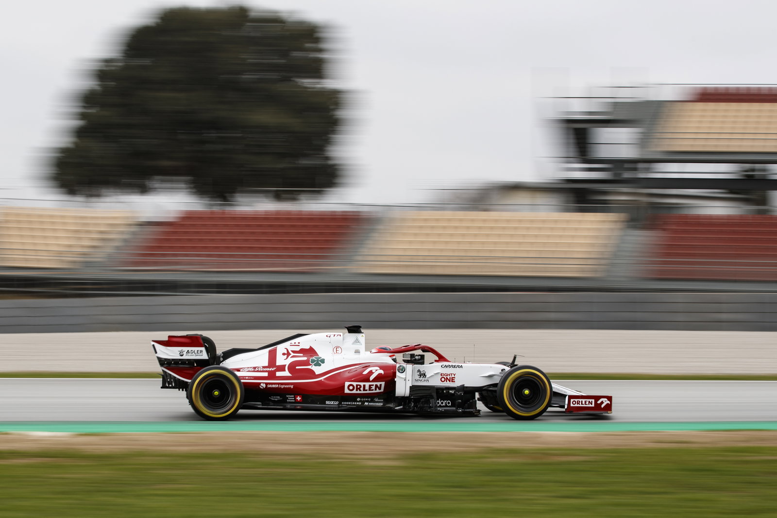 FIRST LOOK: Kubica gives Alfa Romeo's 2021 F1 car its track debut 